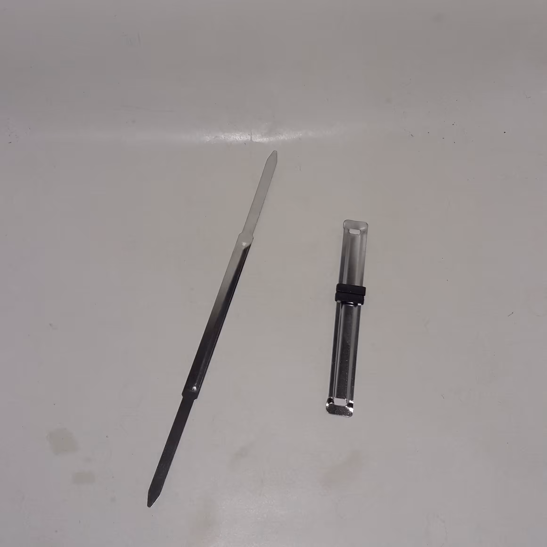 گیره پوشه فلزی عددی