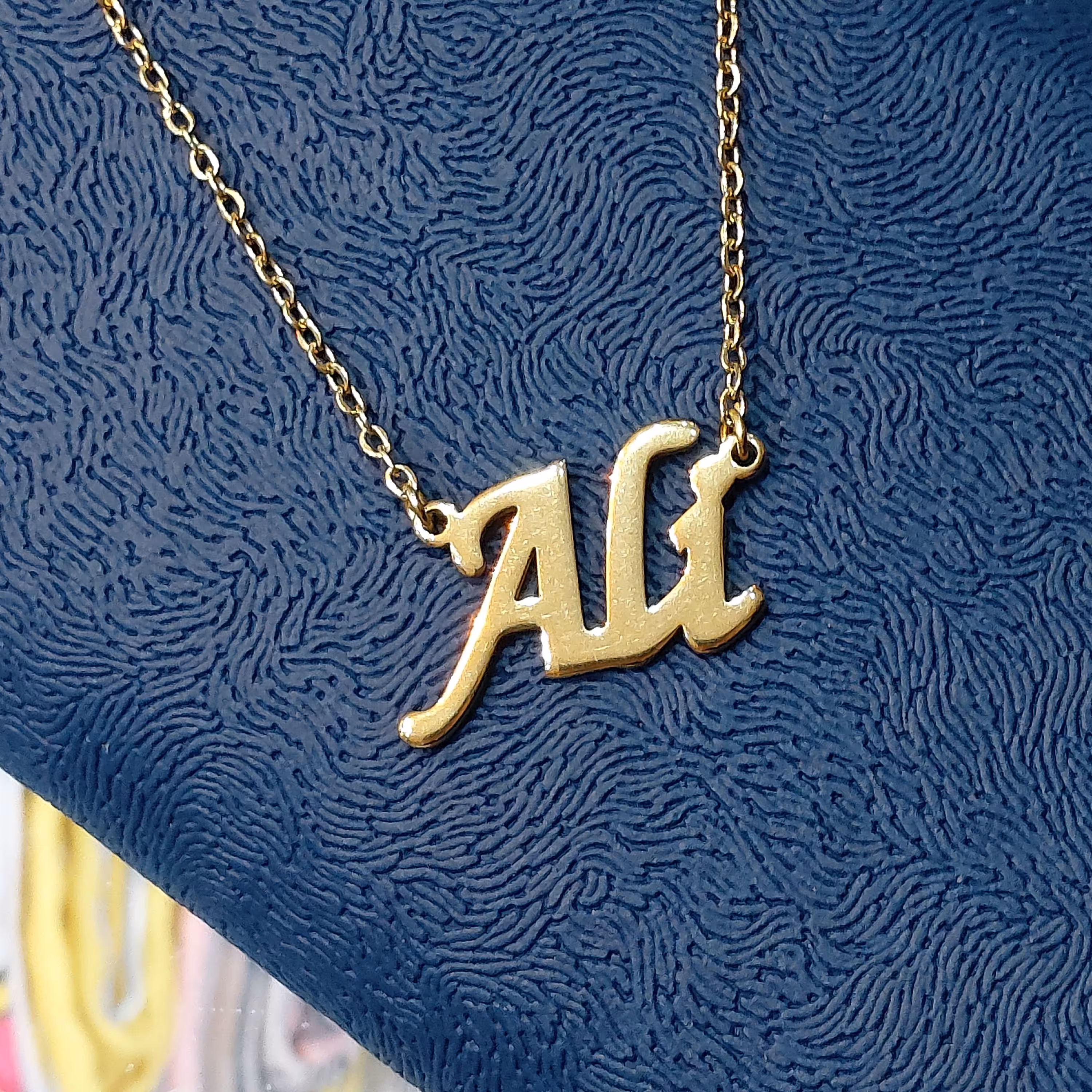 پلاک اسم علی انگلیسی با زنجیر استیل رنگ ثابت با ضمانت