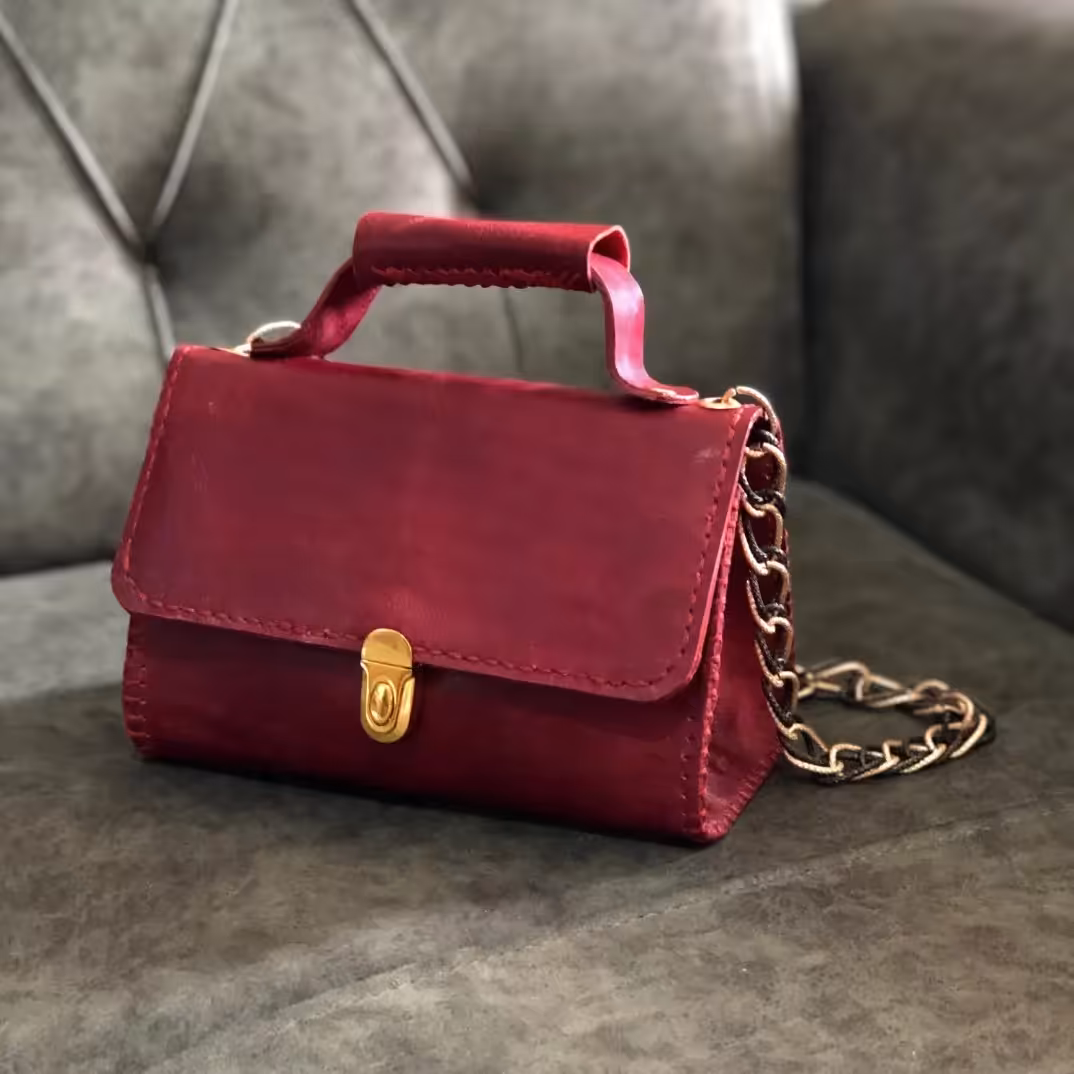 کیف چرم طبیعی دخترانه مدل آیناز