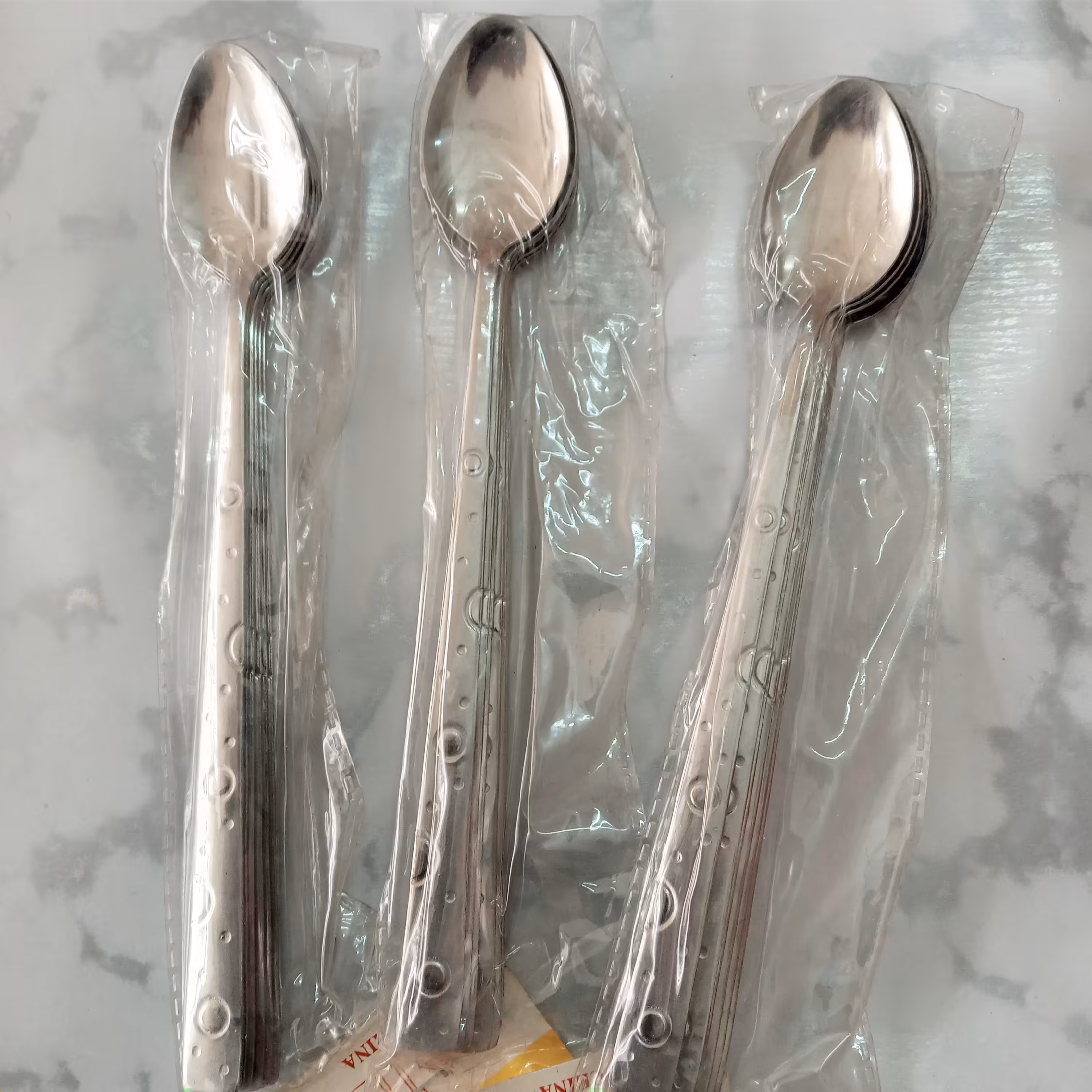 قاشق شربت خوری توپ توپی بسته 6 عددی جنس فولاد زد زنگ 