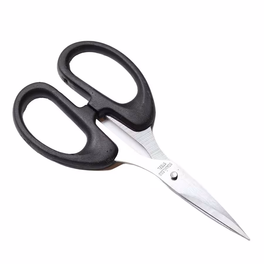  قیچی دسته پلاستیکی مشکی، بدنه استیل ضد زنگ 