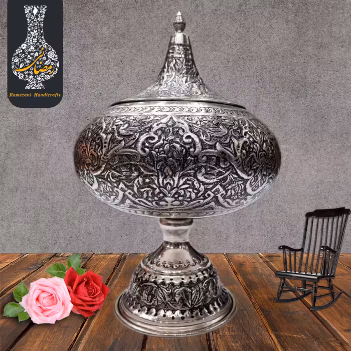 قلم زنی شکلات خوری  کعب دار قلم گل و مرغ  اعلاء سیاه قلم طرح نقره شماره 1