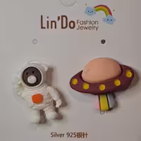 گوشواره فانتزی Lin Do طرح آدم فضایی دخترانه 