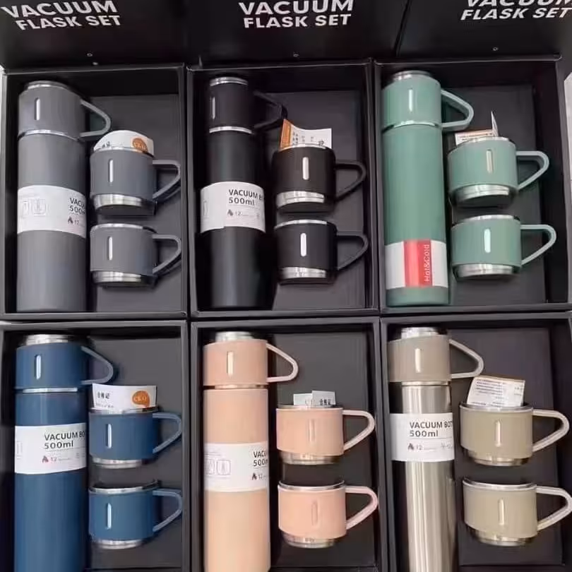 ست هدیه فلاسک فنجون دار 3 فنجان  به همراه ساک دستی 