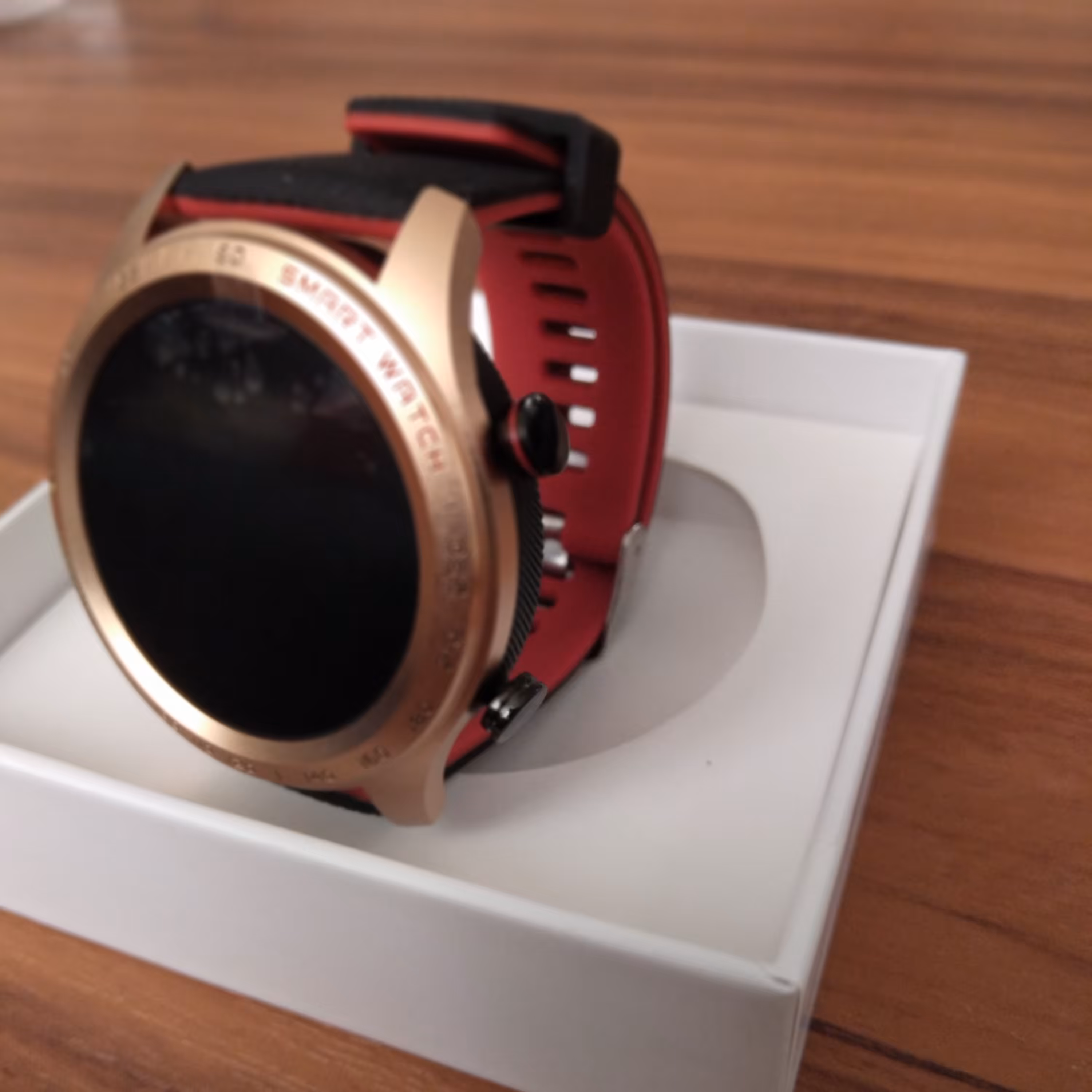 ساعت هوشمند ورزشی  شارژر استند صفحه گرد  تمام صفحه با کیفیت ضداب  مناسب شنا