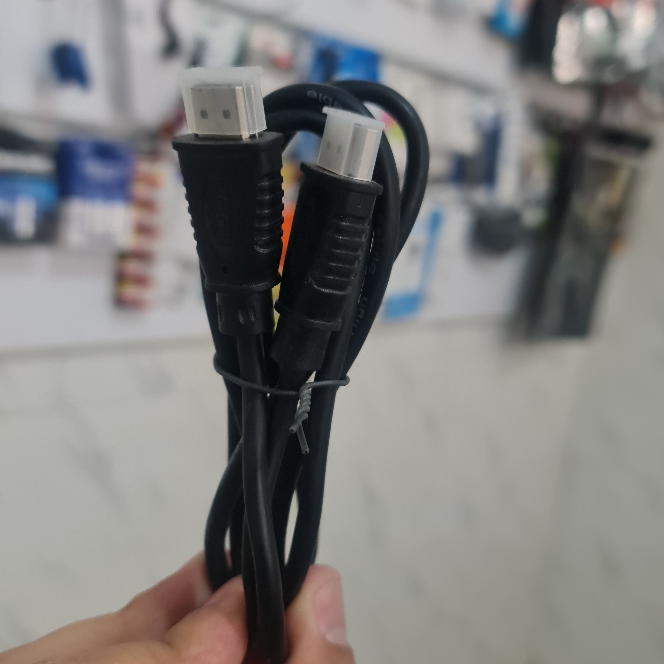 کابل HDMI یک متری جنس معمولی اقتصادی بدون پک رنگ مشکی