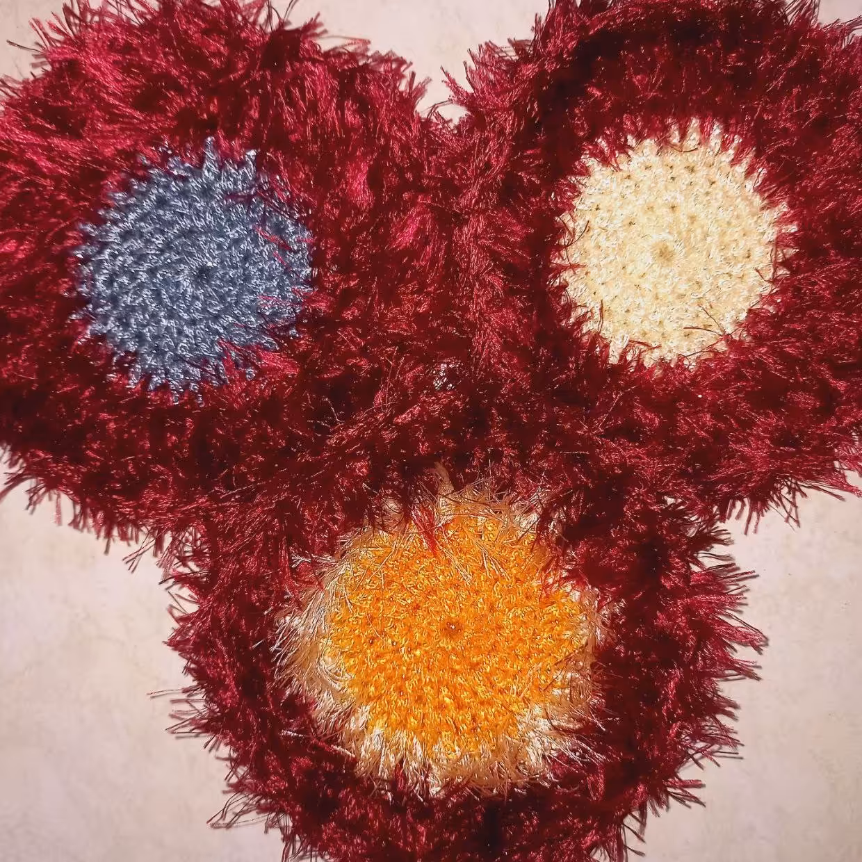 اسکاج سوزنی.یوموش