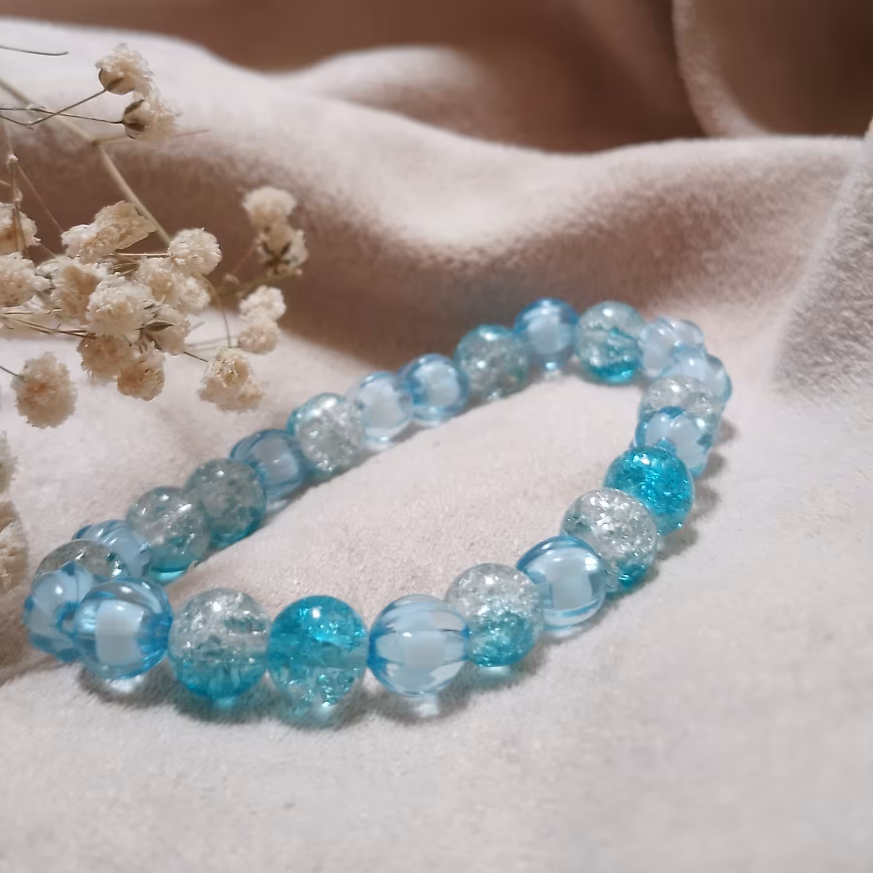 دستبند کشی مهره گلس و مهره شیار آبی (در صورت دلخواه سفارش دستبند گره کشویی هم قبول میشه)