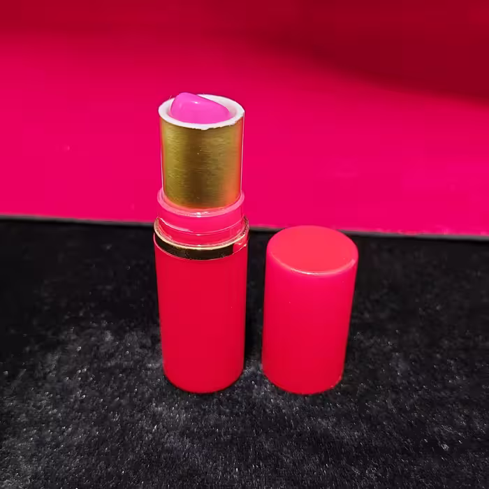 محصول شوخی روژ لب ( شوک)