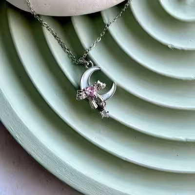 گردنبند ماه و قلب نگین سوارسکی