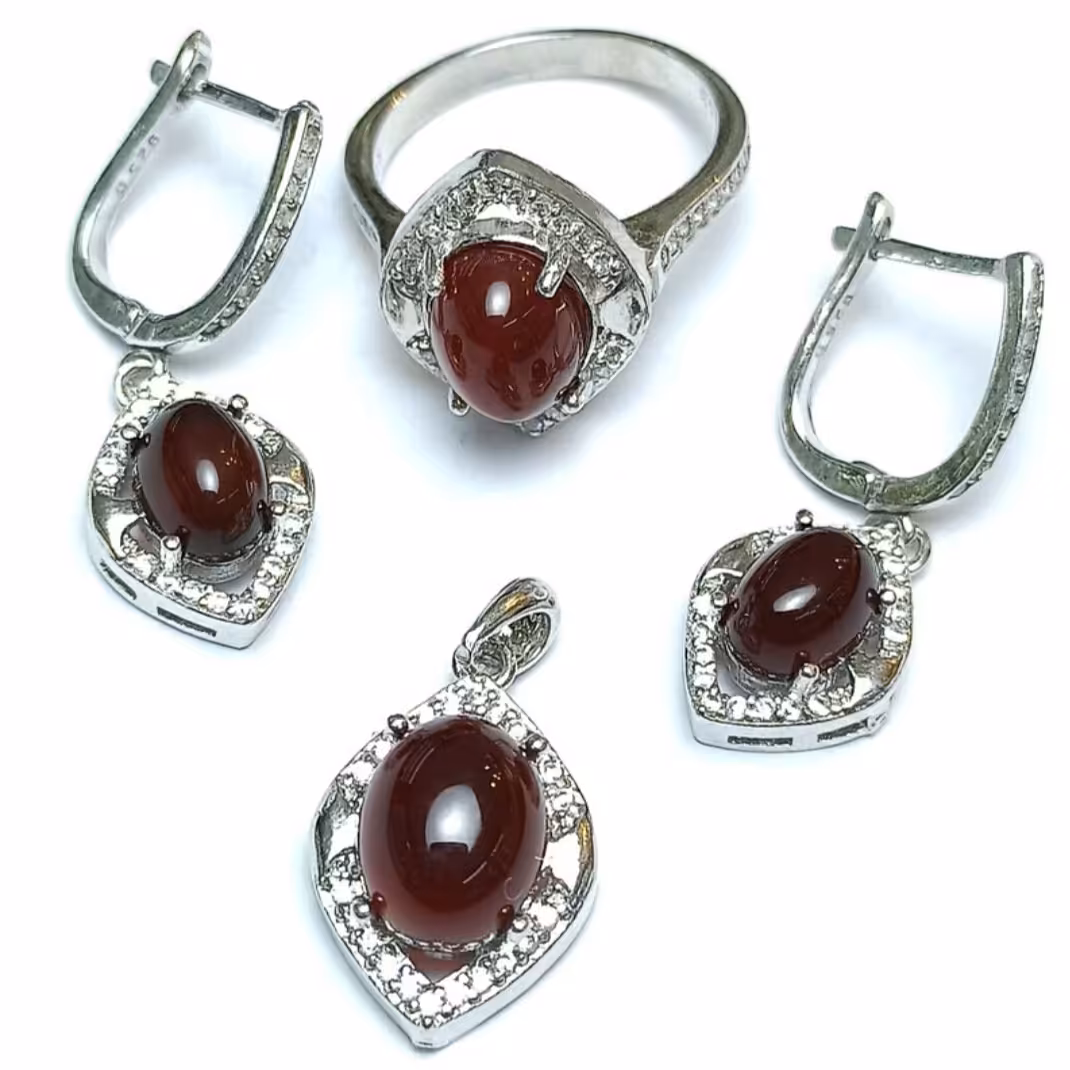 نیم ست نقره با روکش رادیوم همراه عقیق کبدی 1