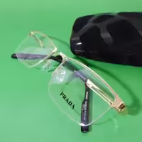 عینک پرادا(PRADA)مدل دیپلمات