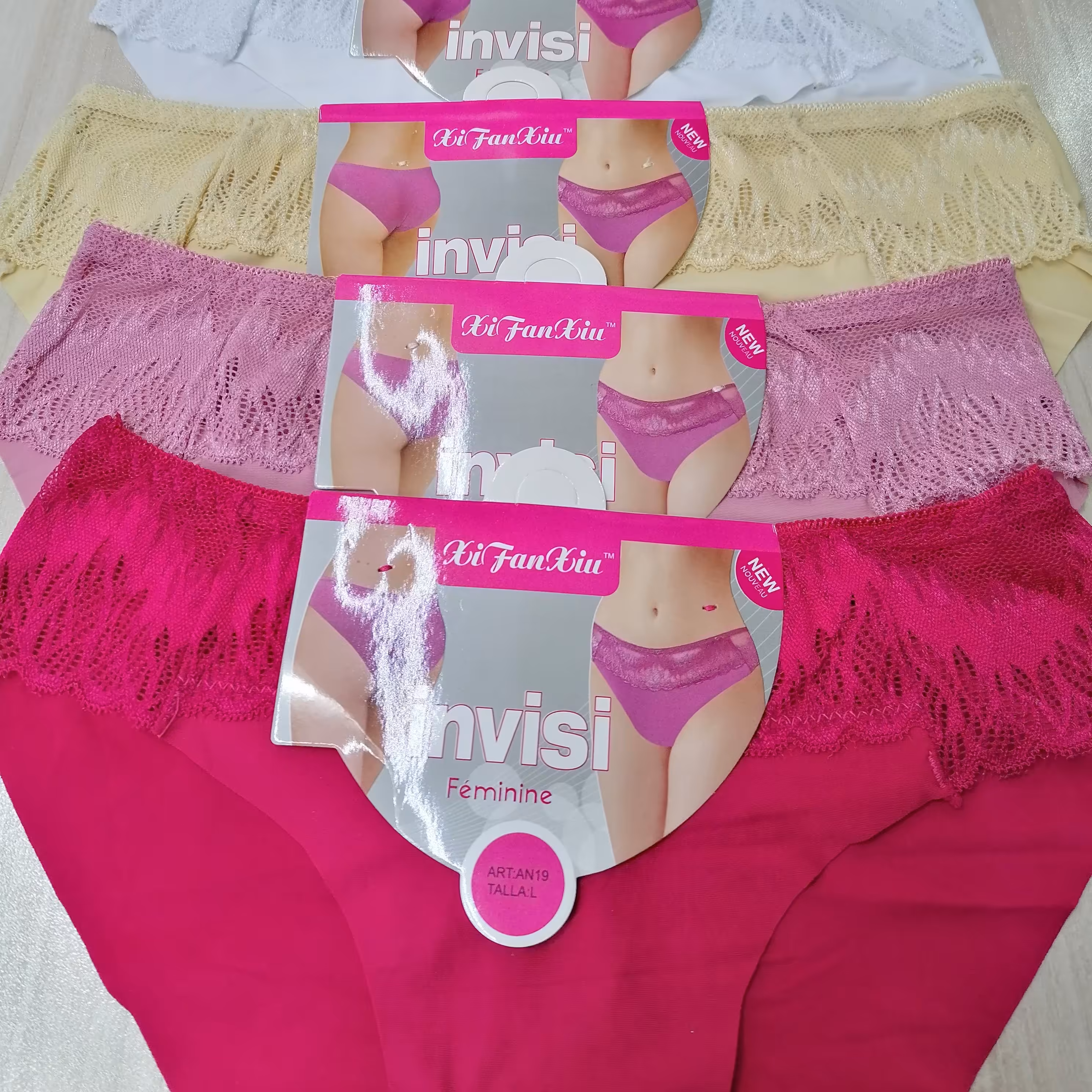 شورت زنانه لیزری، گیپوری، کیفیت فوق العاده عالی، فاق نخ