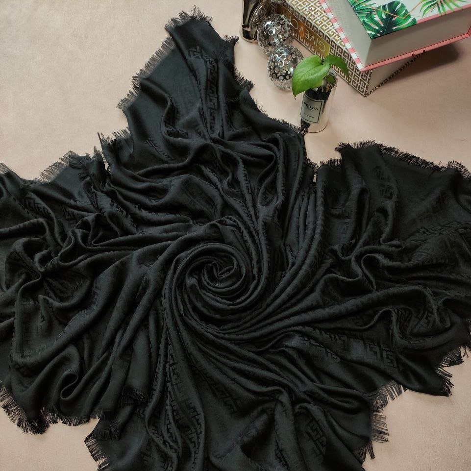 روسری مشکی