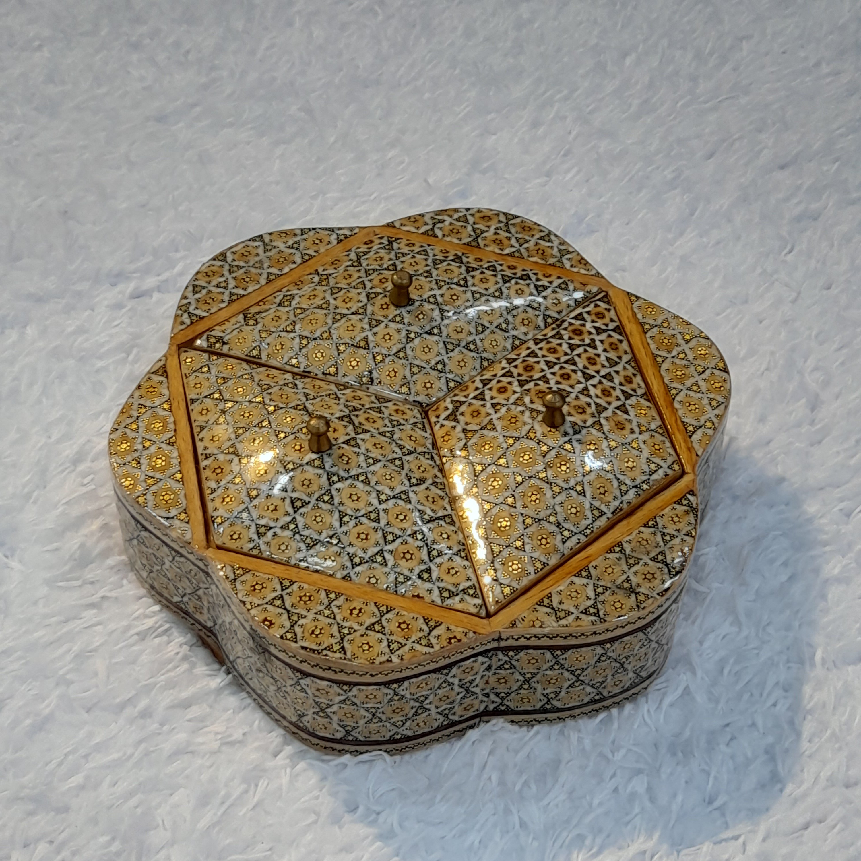 شکلات خوری 3 درب متوسط خاتم کاری(مدل ممتاز)(گارانتی 120 ماهه)