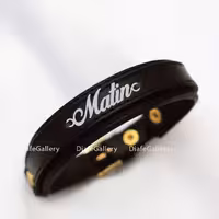 دستبند چرم متین Matin با پلاک نقره و چرم طبیعی