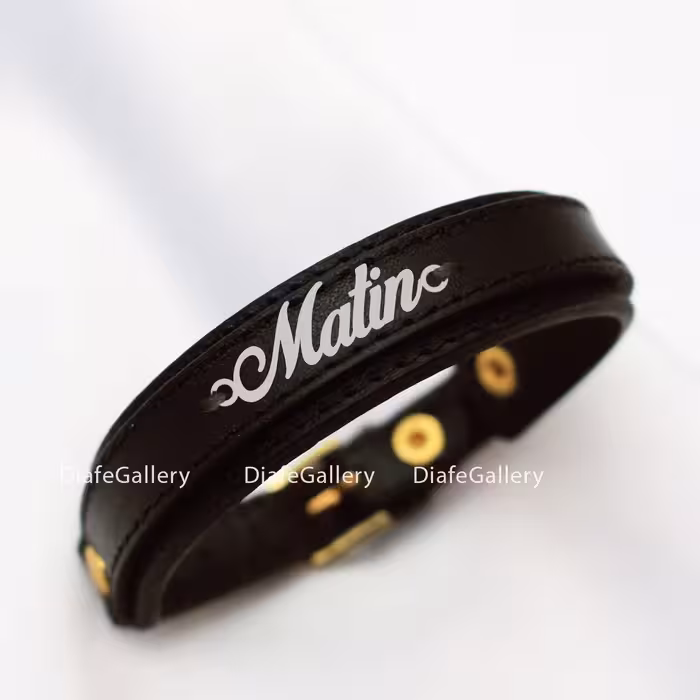 دستبند چرم متین Matin با پلاک نقره و چرم طبیعی