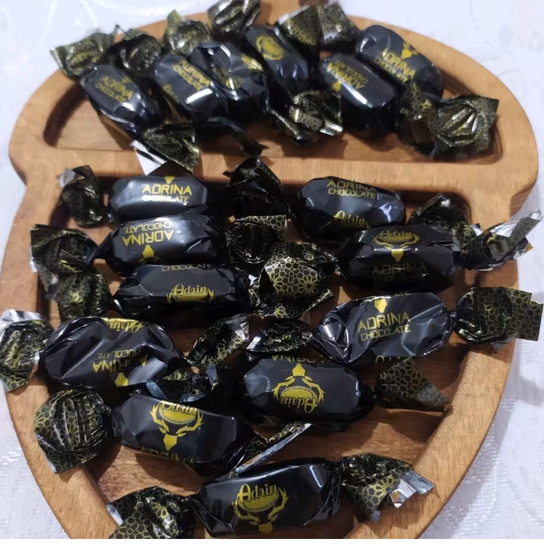 شکلات تلخ دوسرپیچ کلاسیک نوستالژیک آدرین(یک کیلویی)دارک کاکائویی  کاکایو