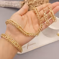 سرویس طرح طلا، بافت برجسته، رنگ ثابت، ضد حساسیت، دارای کارت گارانتی 6 ماهه