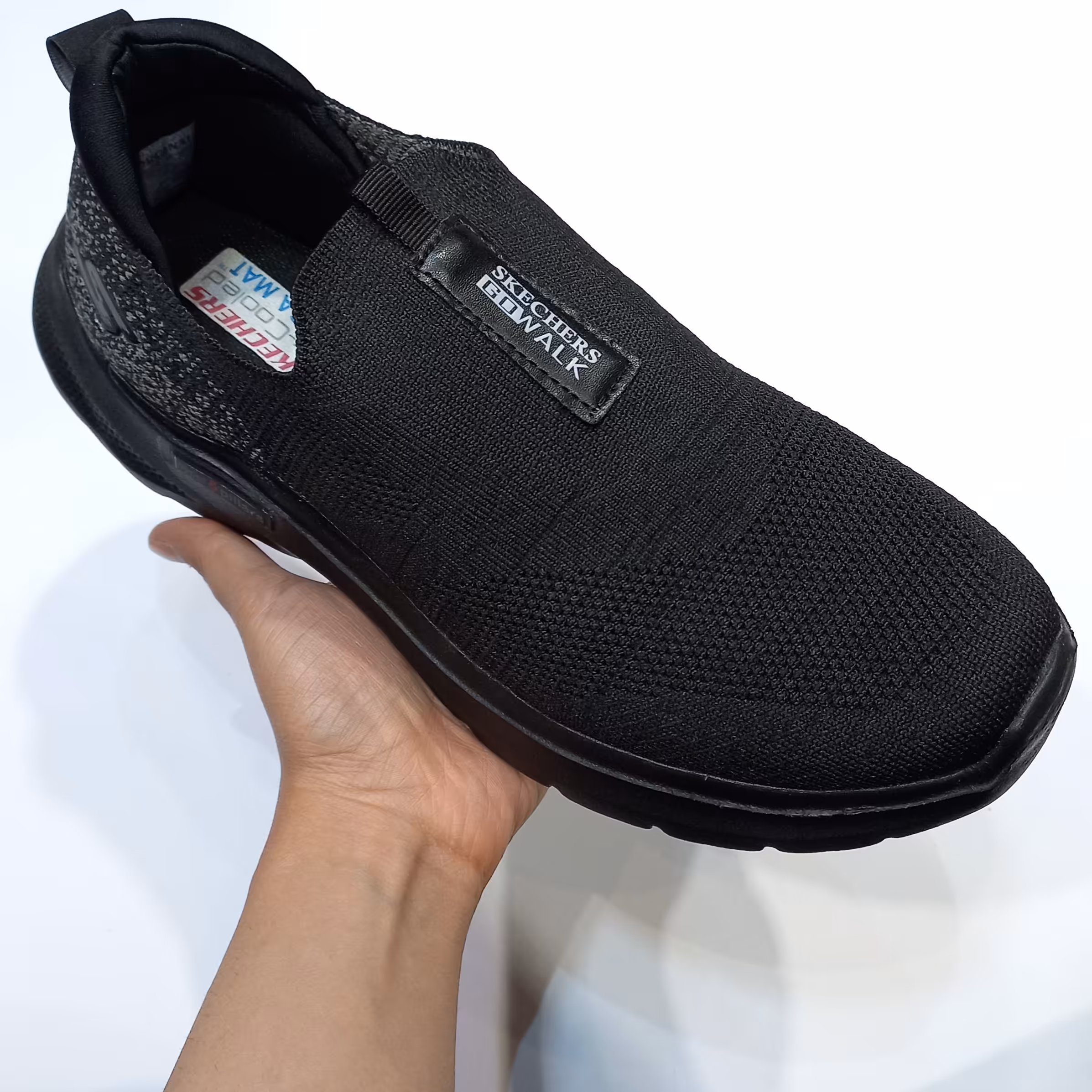 اسکیچرز مردانه آرام مدل گوواک