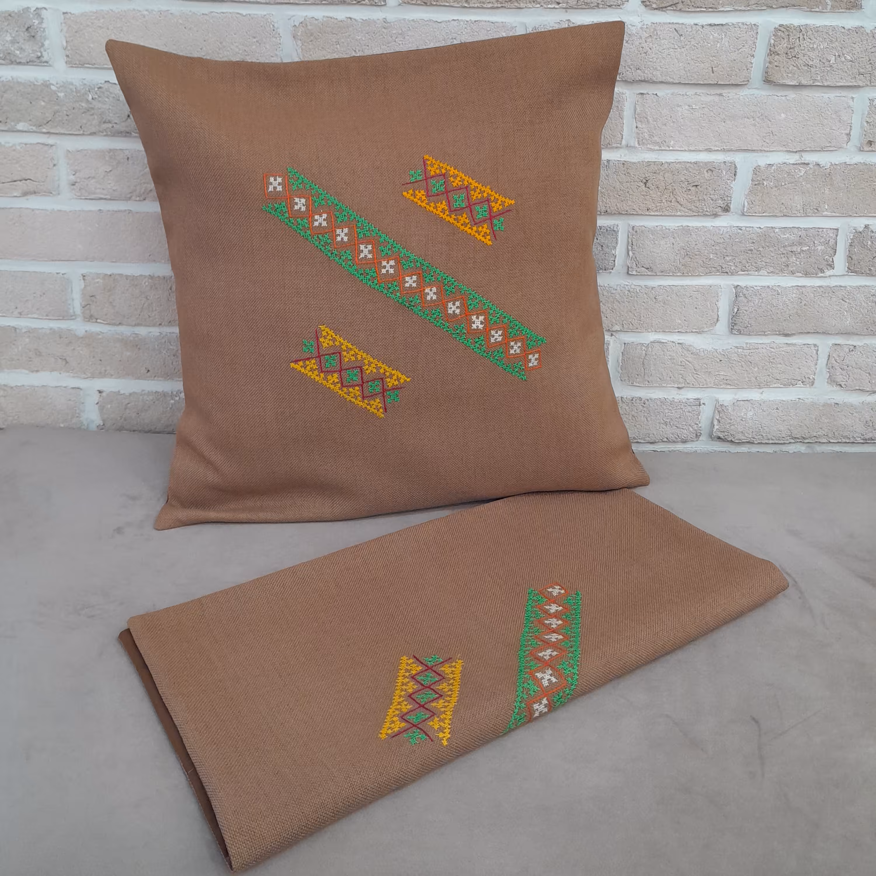 کوسن سوزن دوزی 