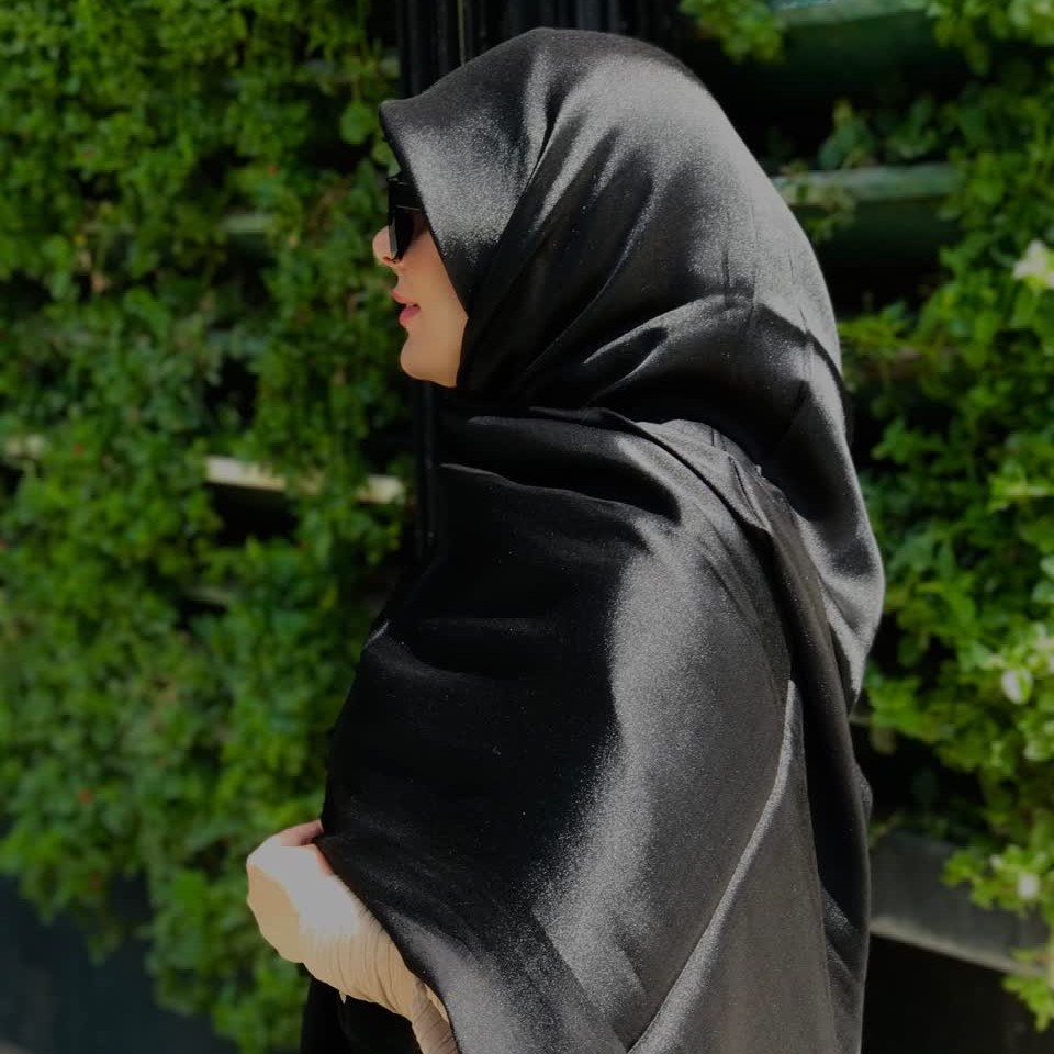 روسری مشکی