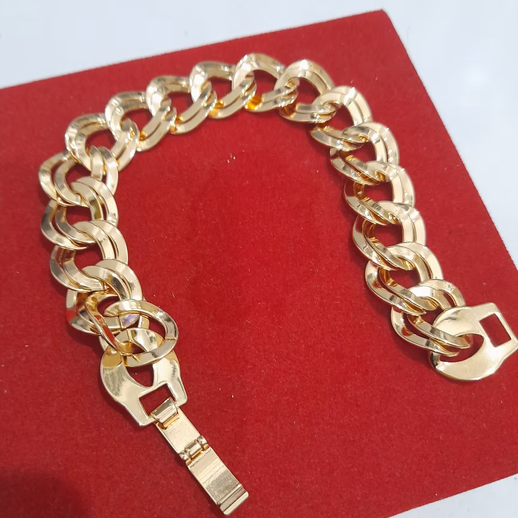 دستبند  حلقه درشت رنگ ثابت