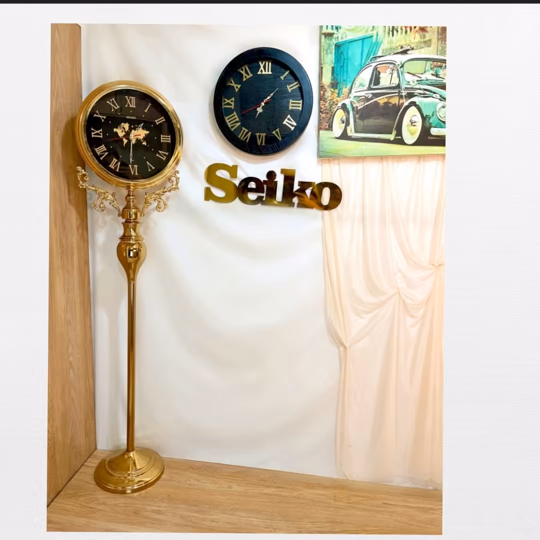 ساعت ایستاده شاخه دار