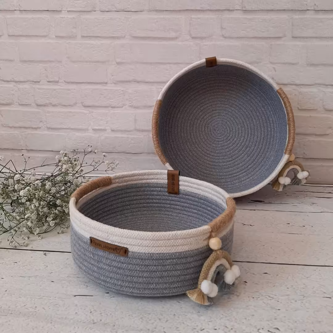 سبد میوه یا نان