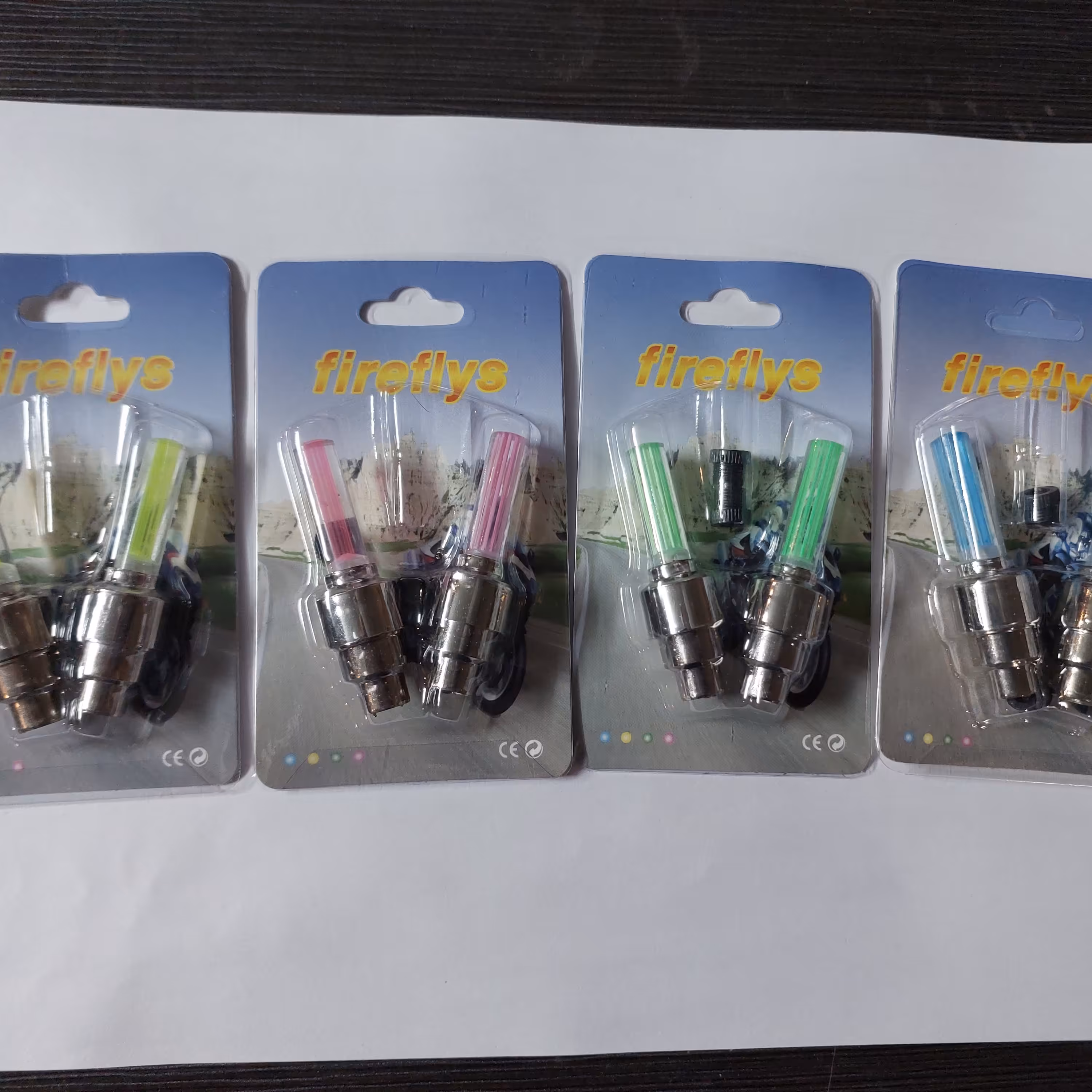 سروالف چراغ دار   مناسب برای دوچرخه موتور سیکلت و خودرو بسته 4 عددی با تخفیف ویژه شامل 4 بسته 2 عددی و 4 رنگ مختلف 