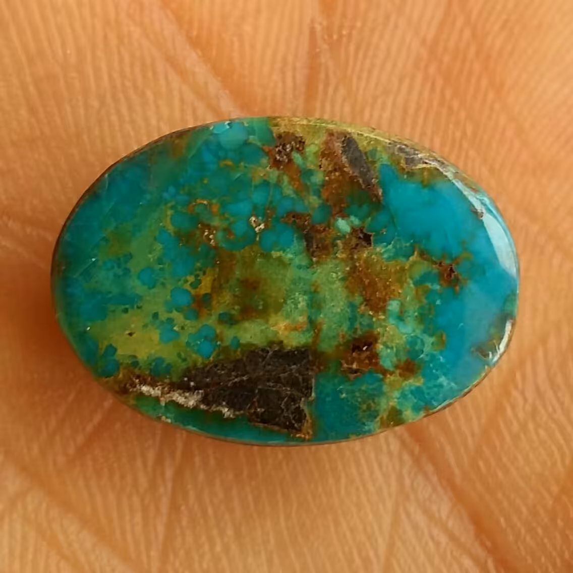 نگین فیروزه سبز آبی اصل نیشابور دیدنییی
خوش رنگ و بسیاااار فاخر
بدون بهسازی
کاملا طبیعی
سایز درشت
خااص