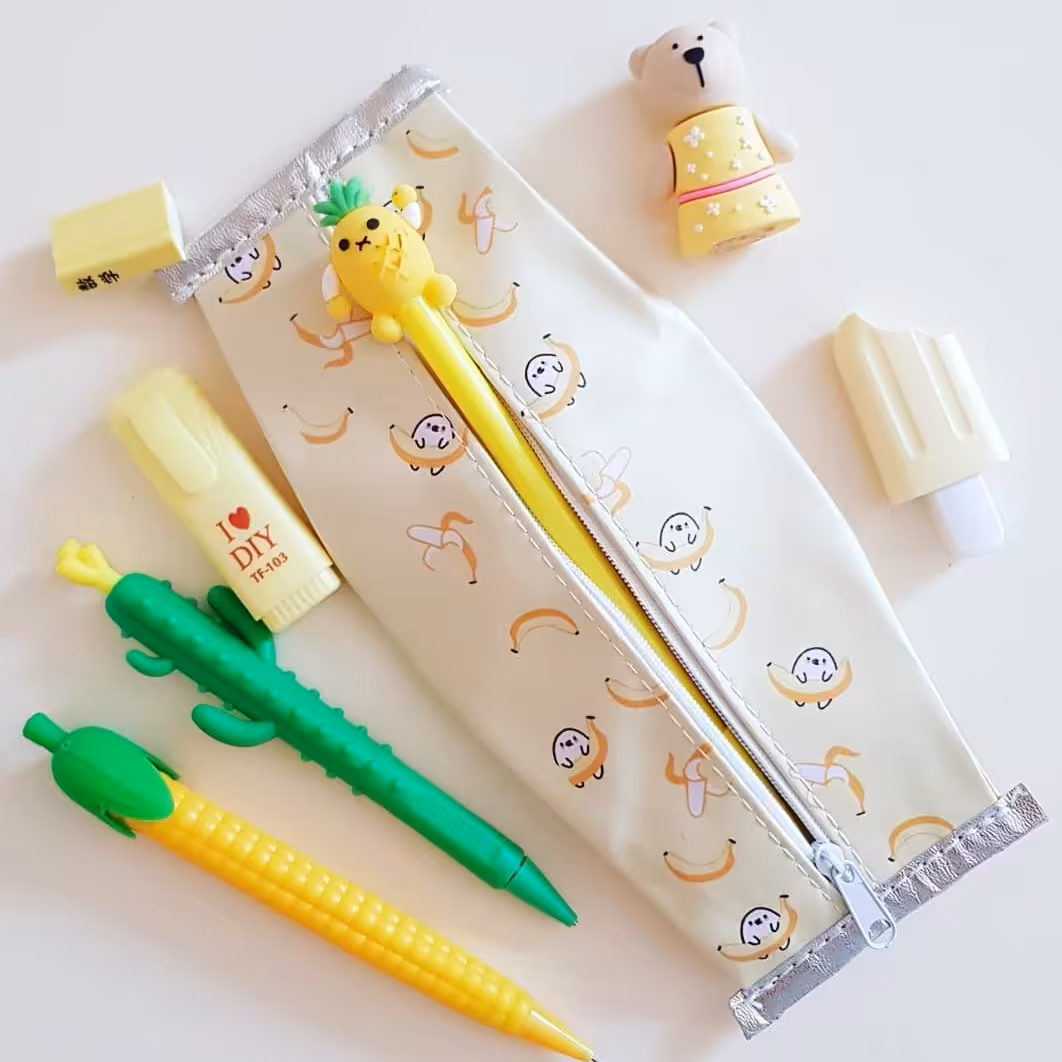 جامدادی فانتزی جنس چرم مصنوعی طرح پاکت شیر موز