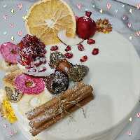 کیک  یلدای شیک خانگی(پس کرایه)
