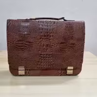 کیف دیپلمات چرم طبیعی گاوی و کاملا دستدوز
