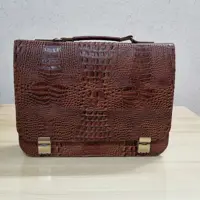کیف دیپلمات چرم طبیعی گاوی و کاملا دستدوز