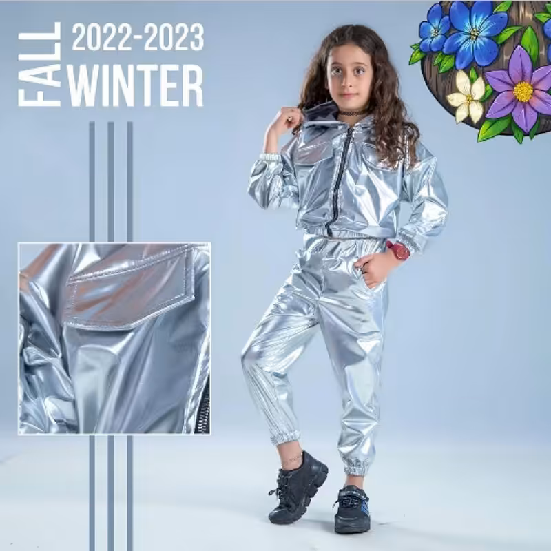 سوئیشرت و شلوار جذاب  با این لباس مثل نگین تو مهمونی میدرخشی کیفیتش عالیه ـپارچش مرغوبه  جدول سایز اسلاید اخر. 