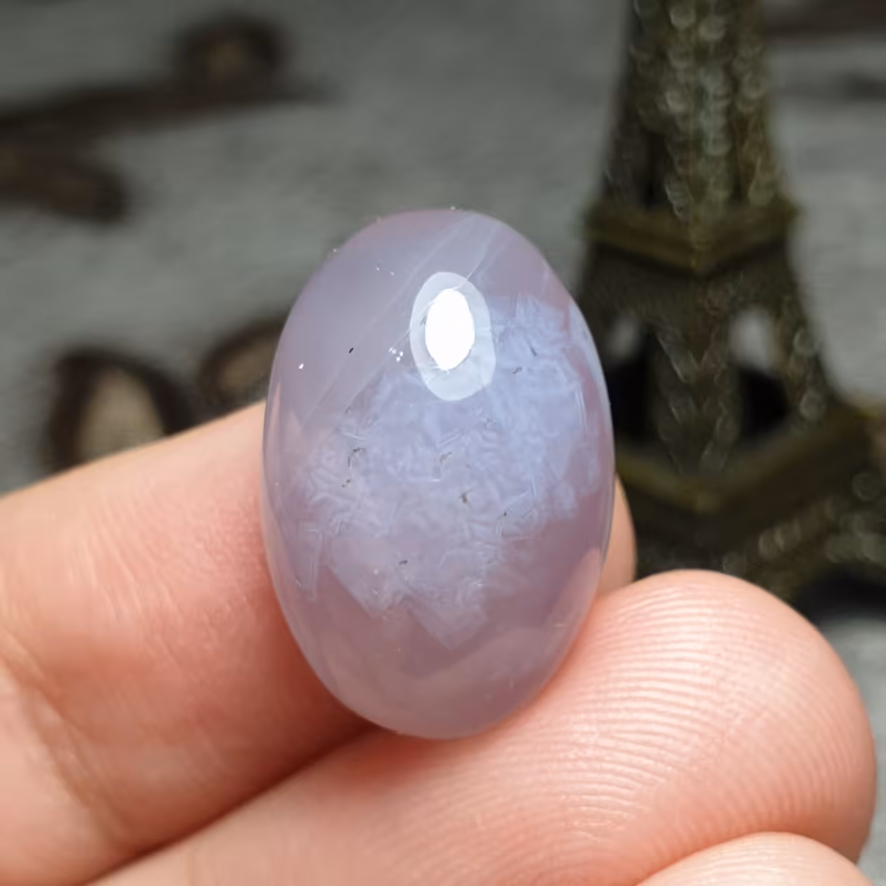  نگین فوق العاده زیبای سنگ عقیق بسیار خوش رنگ صد درصد طبیعی اصل خراسانی
کد  25484