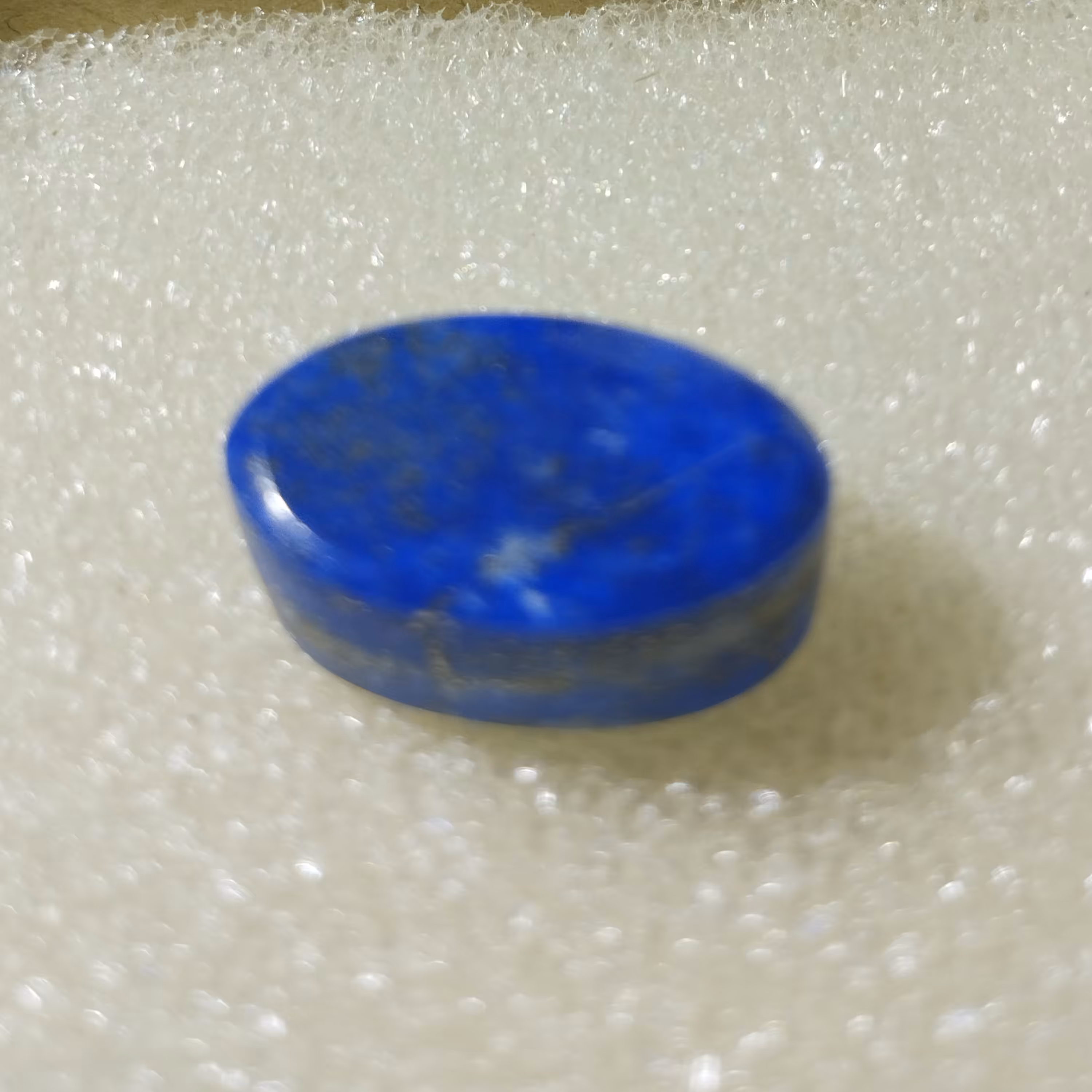 نگین لاجورد معدنی دستساز قد  29میلیمتر پهنا 18میلیمتر  ارتفاع 10میلیمتر 