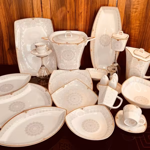 چینی پردیس کاشان لورنس طلایی