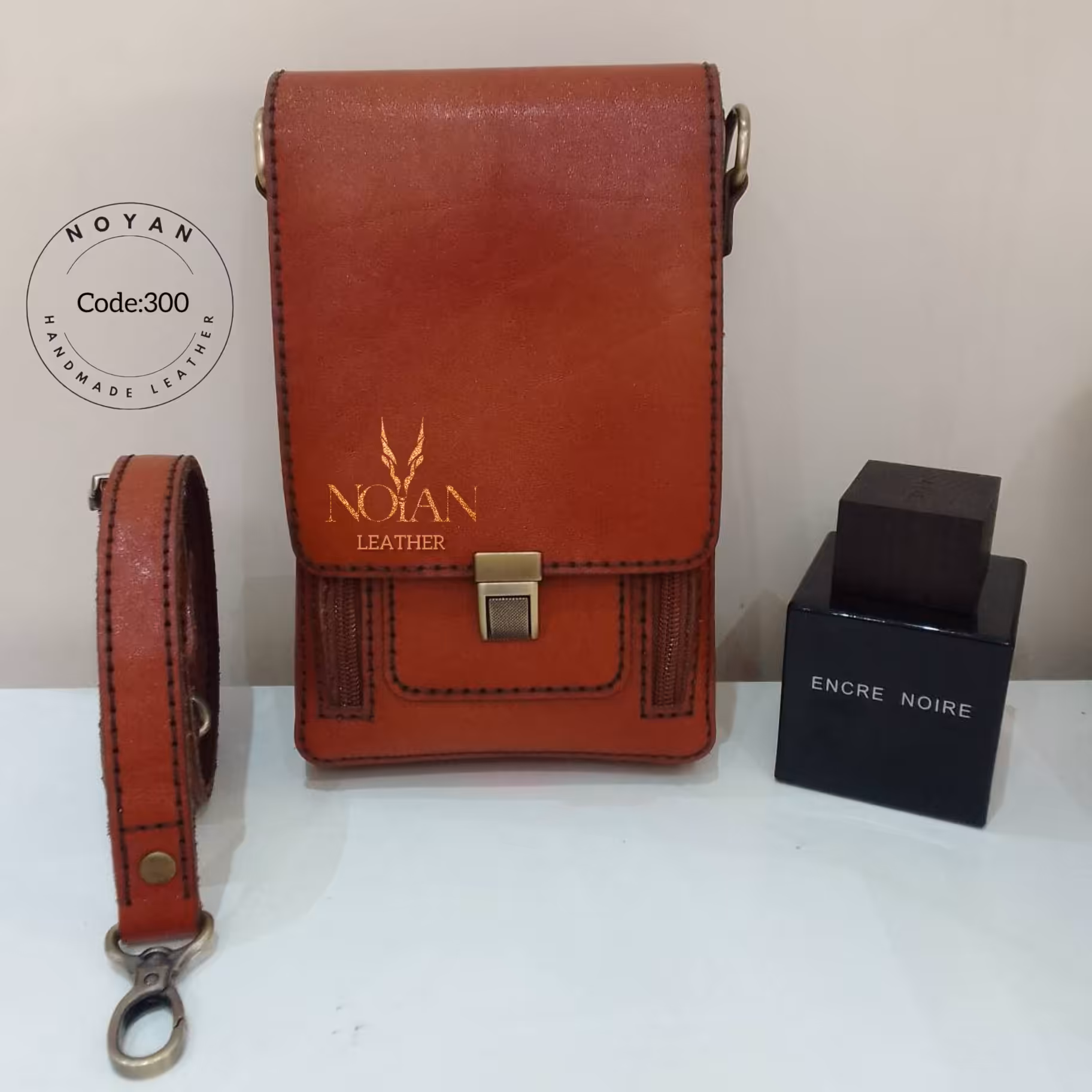 کیف دوشی چرم گاوی دستدوز کد 300