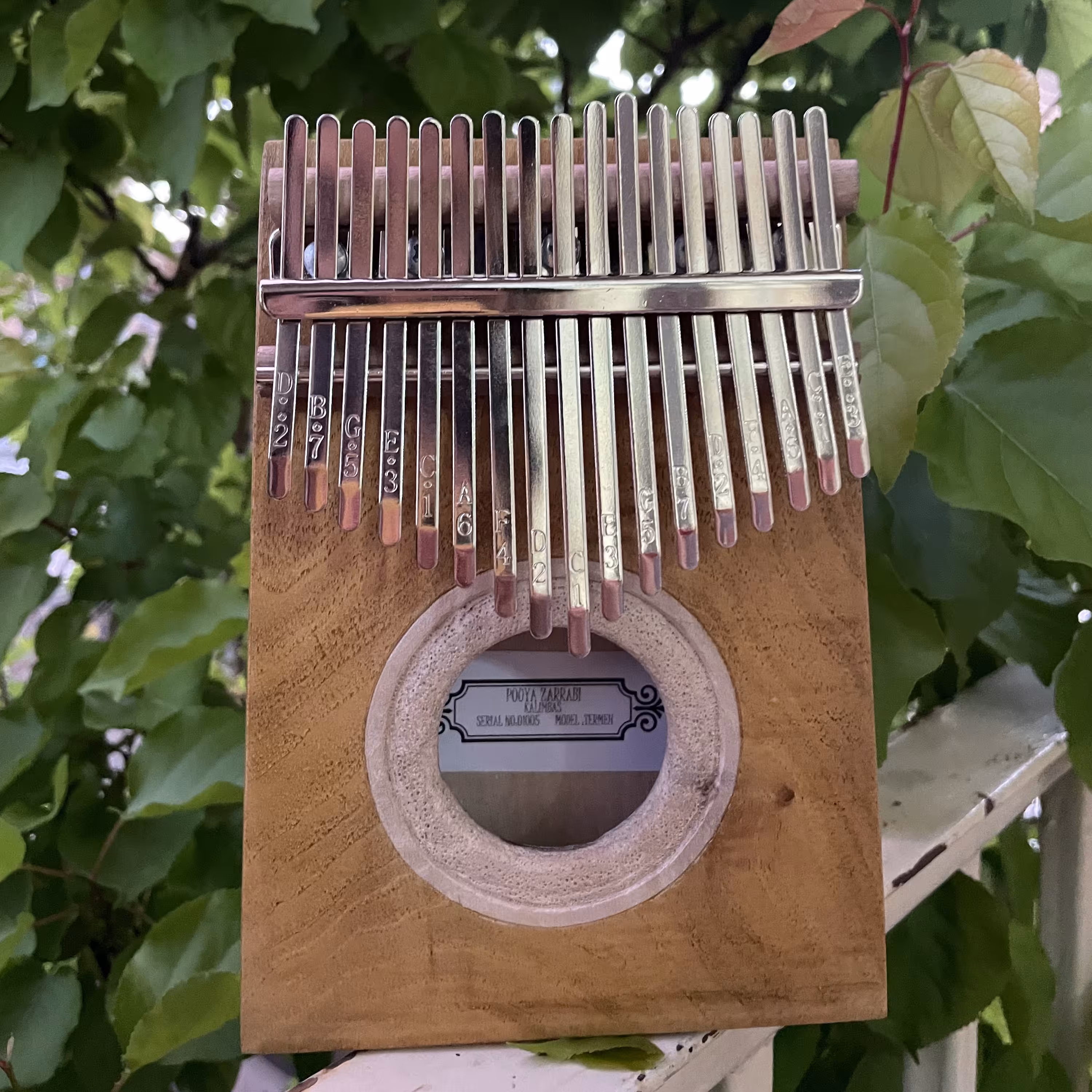 کالیمبا دست ساز  17 تیغه مدل ترمه به همراه چکش مخصوص کوک