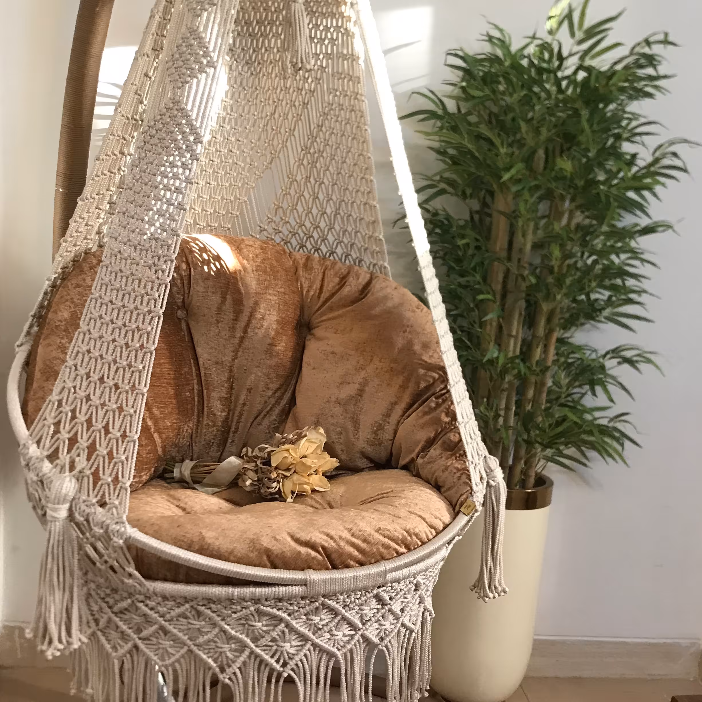 تاب ریلکسی ترکیبی مدرن و سلطنتی نشیمن و تکیه گاه مدرن و بافت و حاشیه سلطنتی