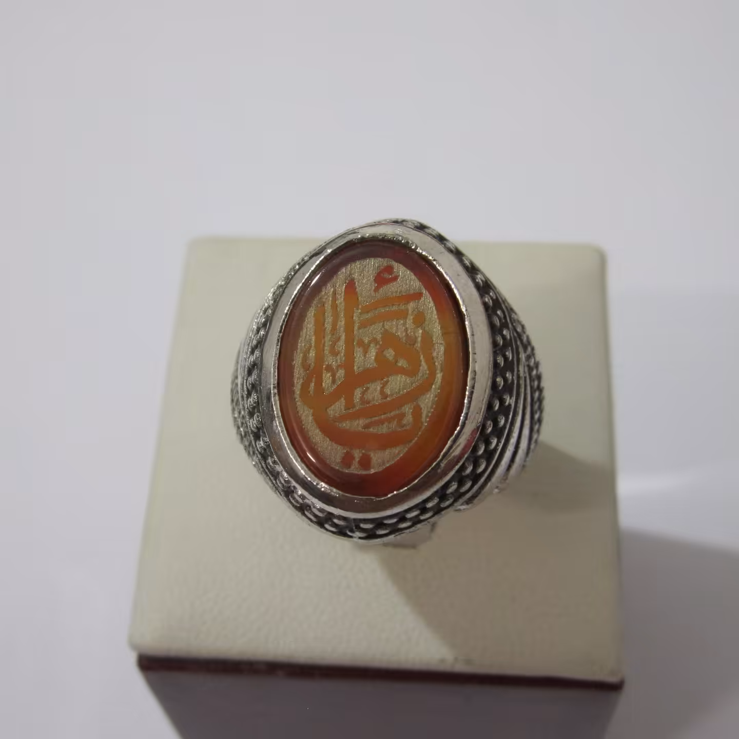 انگشتر خطی انگشتر یا زهرا با رکاب برنجی و کتیبه عقیق اصل