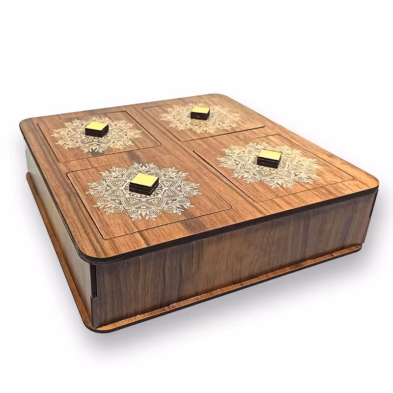 جعبه پذیرایی چوبی 4 خونه با درب طرح دار 