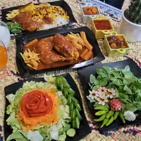 جزوه آموزش آشپزی دستور تهیه زرشک پلو با مرغ مجلسی به همراه دو مدل خورش آلو مجلسی فوق العاده خوش رنگ  و طعم و بو