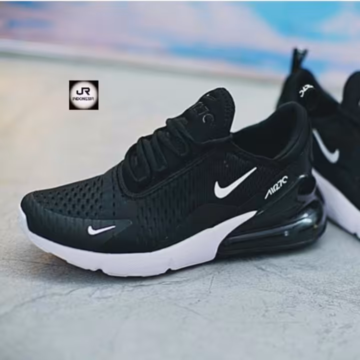 کفش  نایک c270