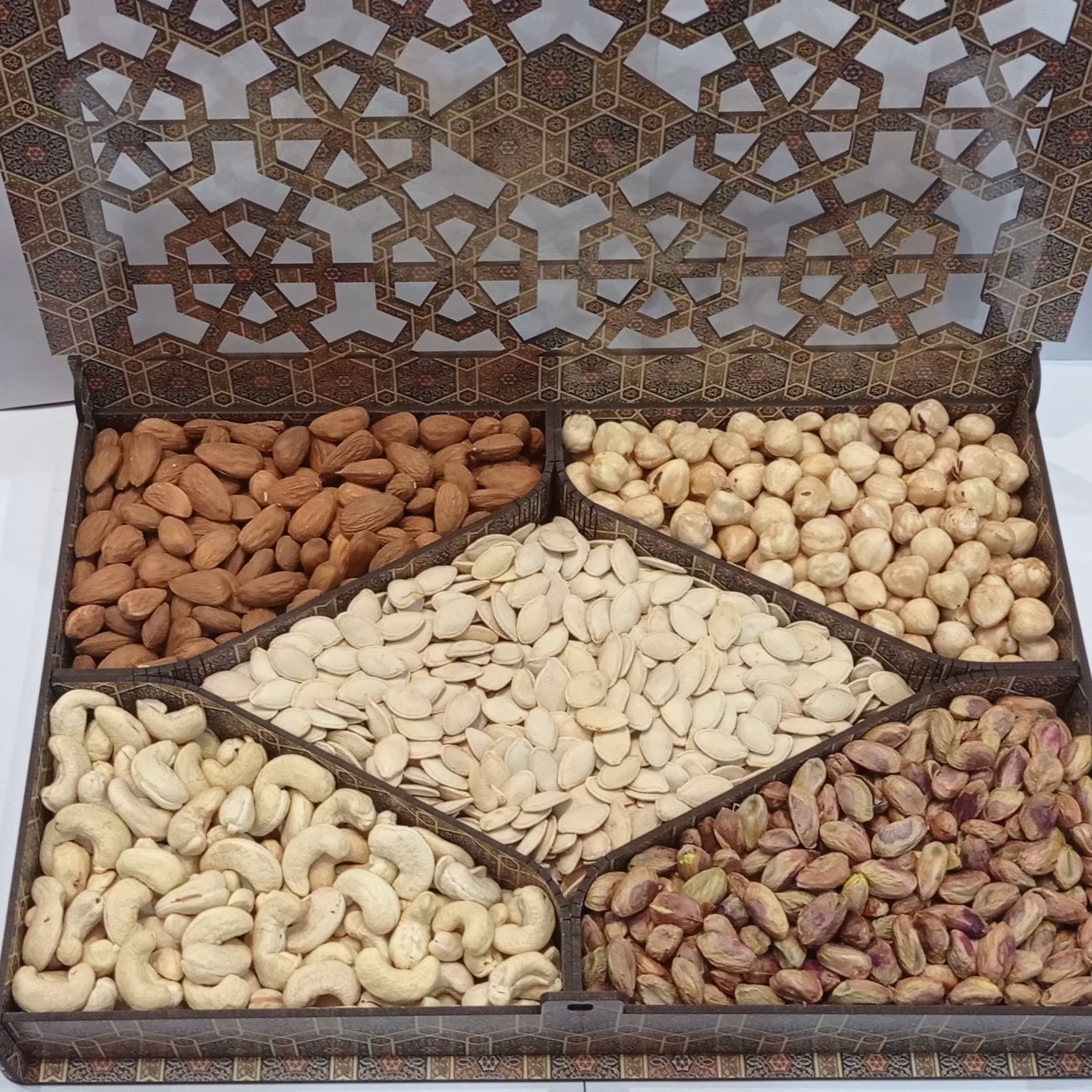 بسته کادویی آجیل