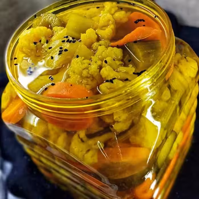 ترشی کلم مخلوط گیلان زمین، خونگی  بهداشتی بسته بندی کامل  تازه وباکیفیت  با مواد اولیه عالی