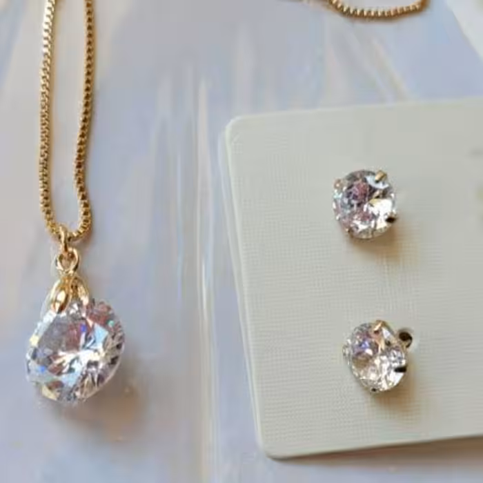 نیم ست الماس ظریف وشیک ضدحساسیت ورنگ ثابت