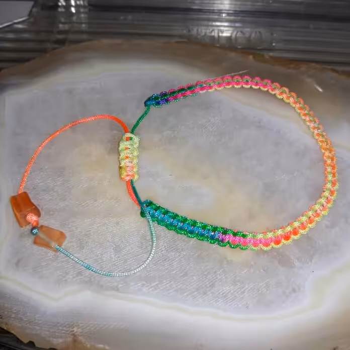 دستبند دوستی رنگین